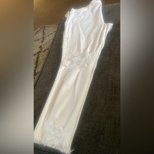 American Eagle distressed white jeans.